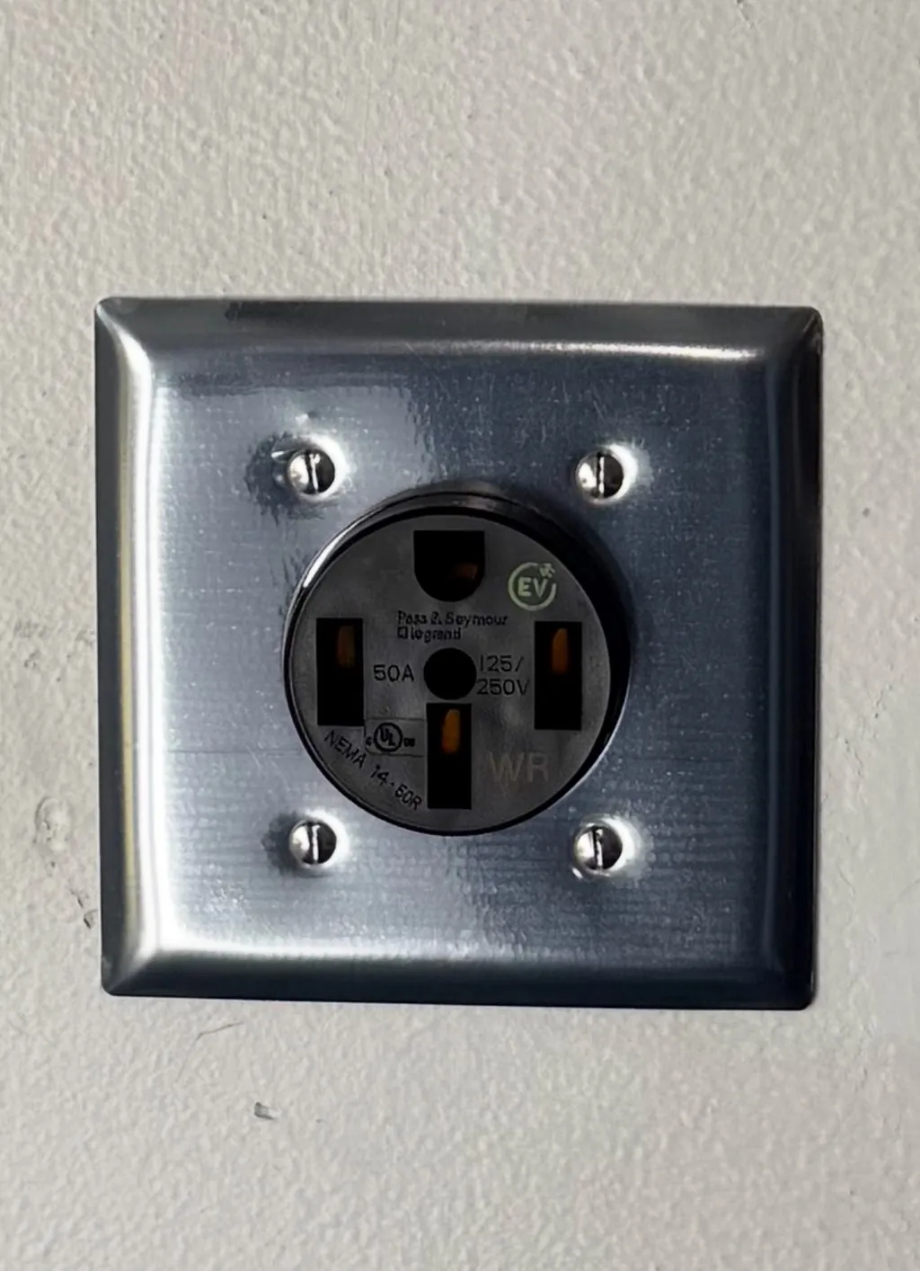 Level 2 EV charger — Reis Electric