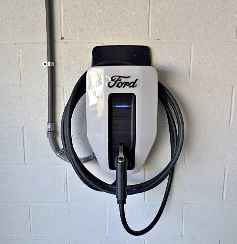 Home EV station — Reis Electric