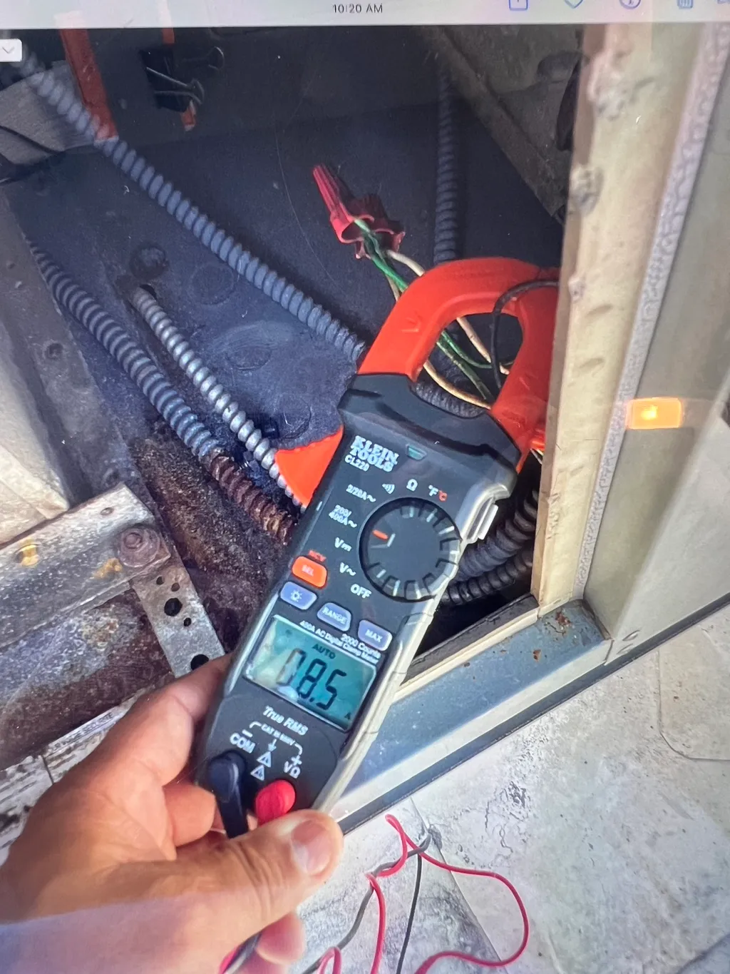 Outlet repair — Reis Electric