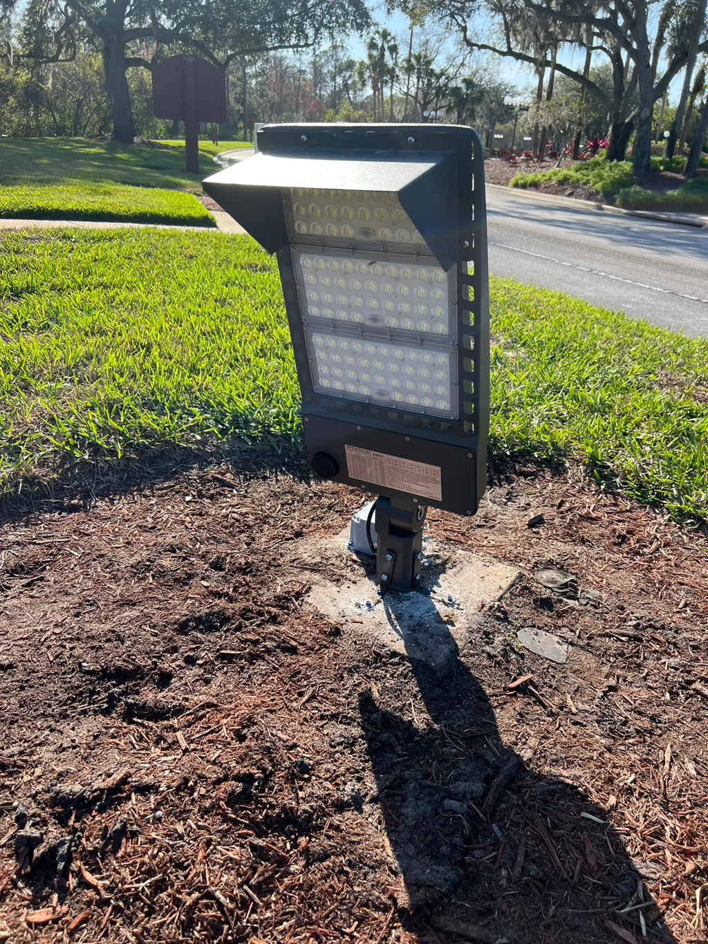Outdoor lighting — Reis Electric