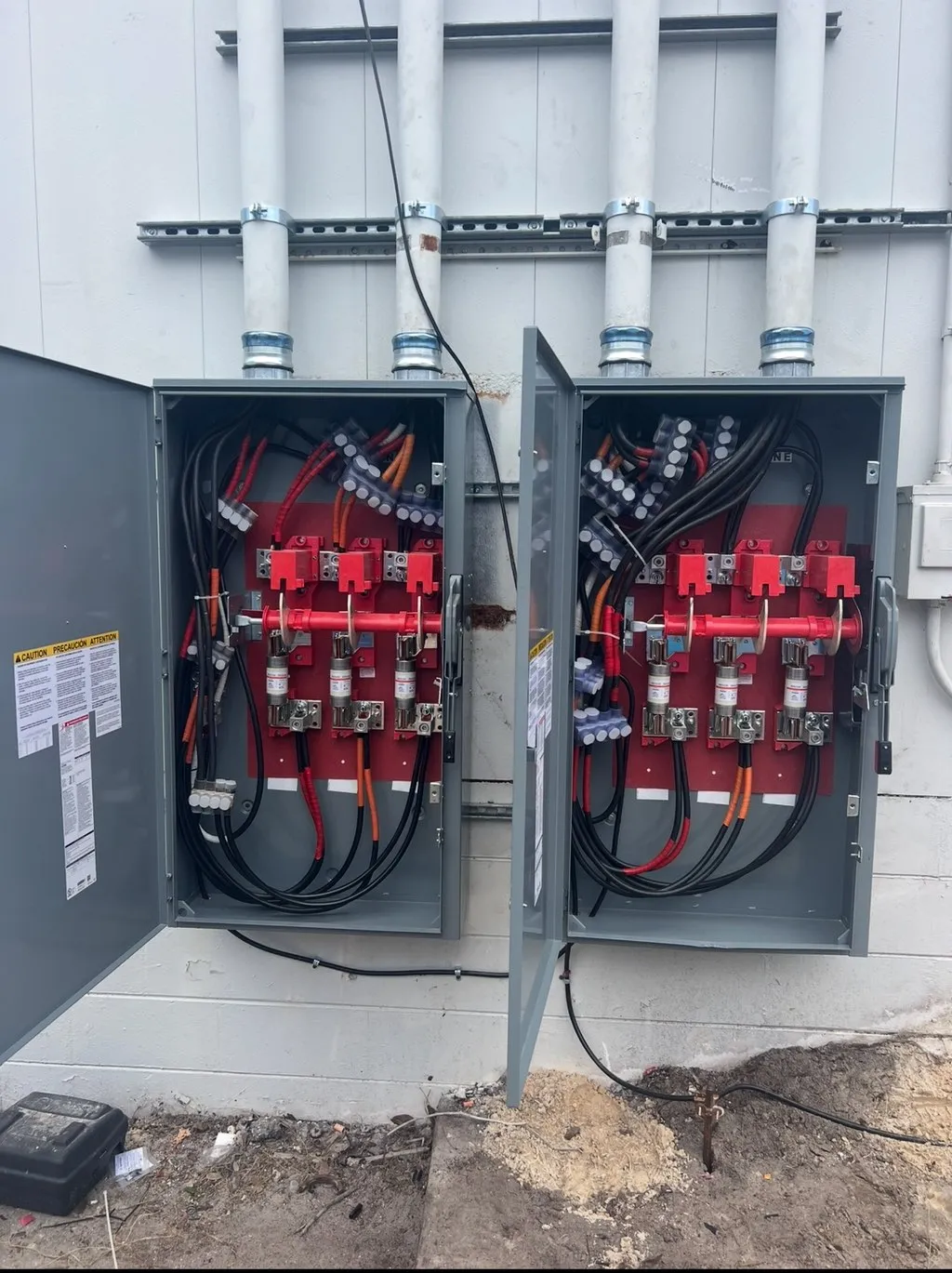 Commercial panel — Reis Electric
